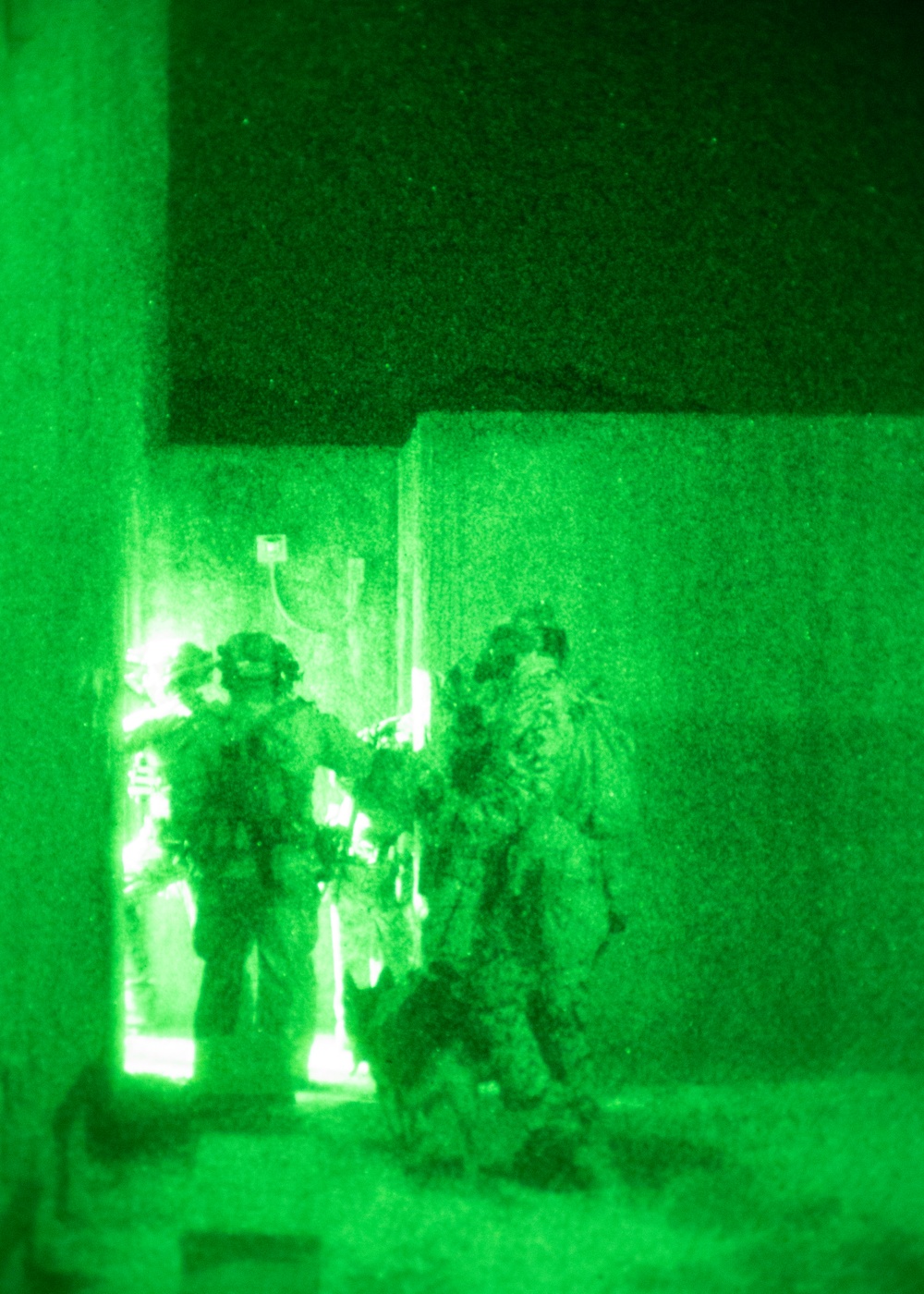 Creatures of the Night; 31st MEU MRF raid Bellows MOUT Town during RUTEX
