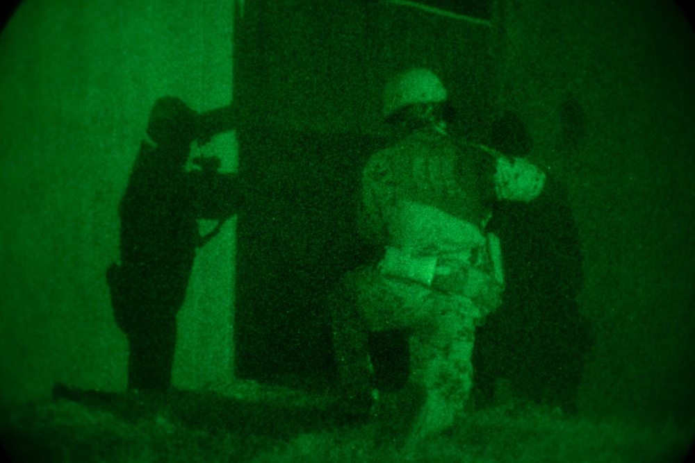 Creatures of the Night; 31st MEU MRF raid Bellows MOUT Town during RUTEX