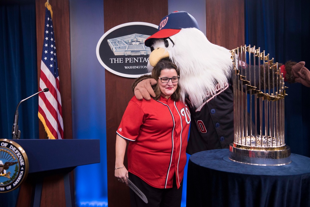 Washington Nationals visit the Pentagon