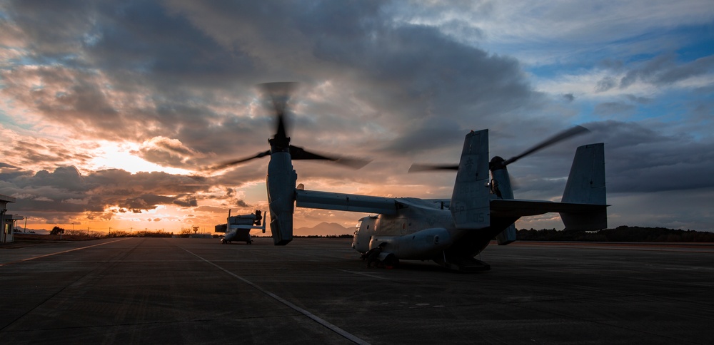 U.S. Marines, Japan Ground Self-Defense Force Conduct Vertical Assault training during Exercise Forest Light Western Army