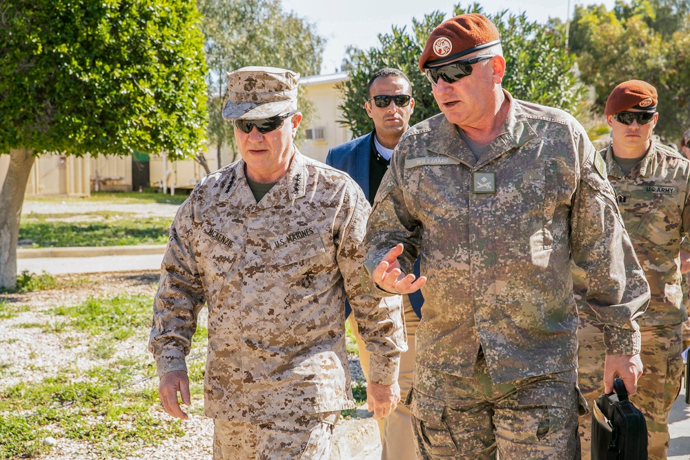 USCENTCOM commander visits FOB North in Egypt