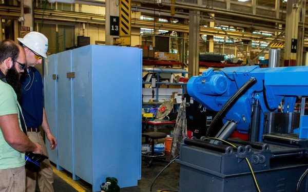 NNSY Brings Newly Acquired Heavy Lifting Device to the Waterfront