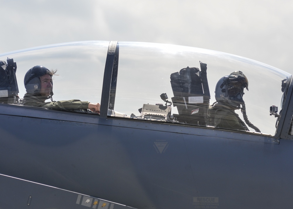 Fox News flies with NORAD F-15 for Super Bowl LIV training flight