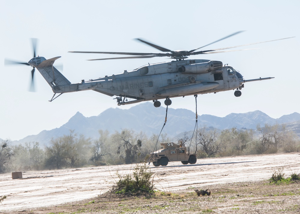 DVIDS - Images - Exercise Winter Fury: Marine Heavy Helicopter Squadron ...