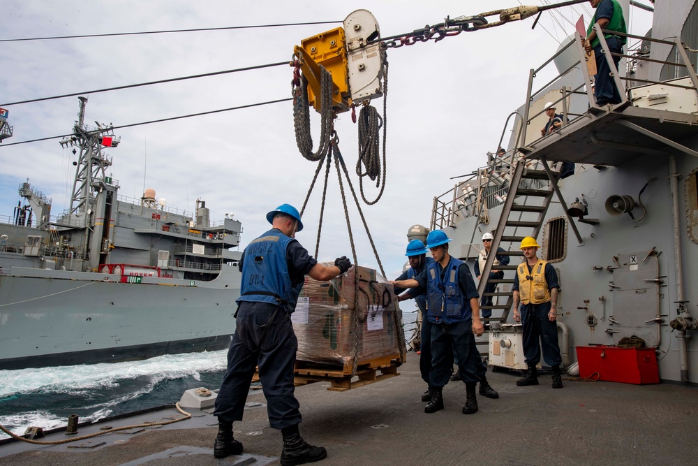 USS Lassen (DDG 82) transits the Arabian Sea