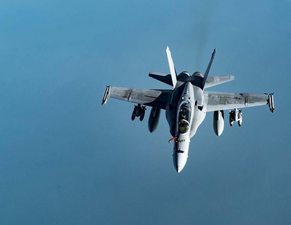 DVIDS - Images - 908th EARS refuels Marine F/A-18 Hornets [Image 3 of 16]