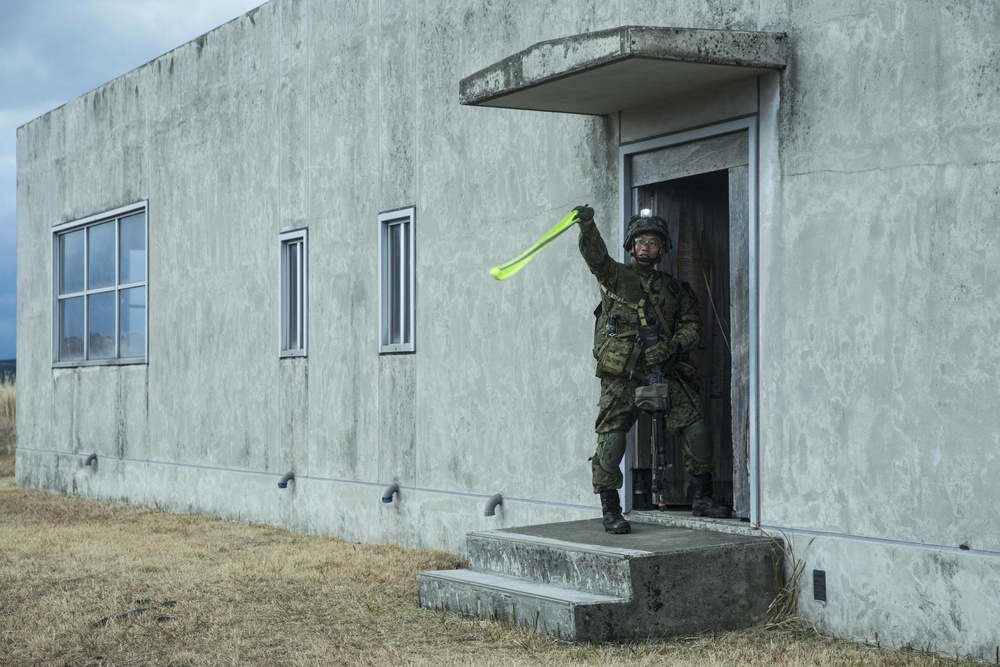 U.S. Marines, Japan Ground Self-Defense Force teach room clearing techniqes during Exercise Forest Light Western Army