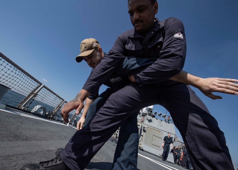 USS Carney (DDG 64)