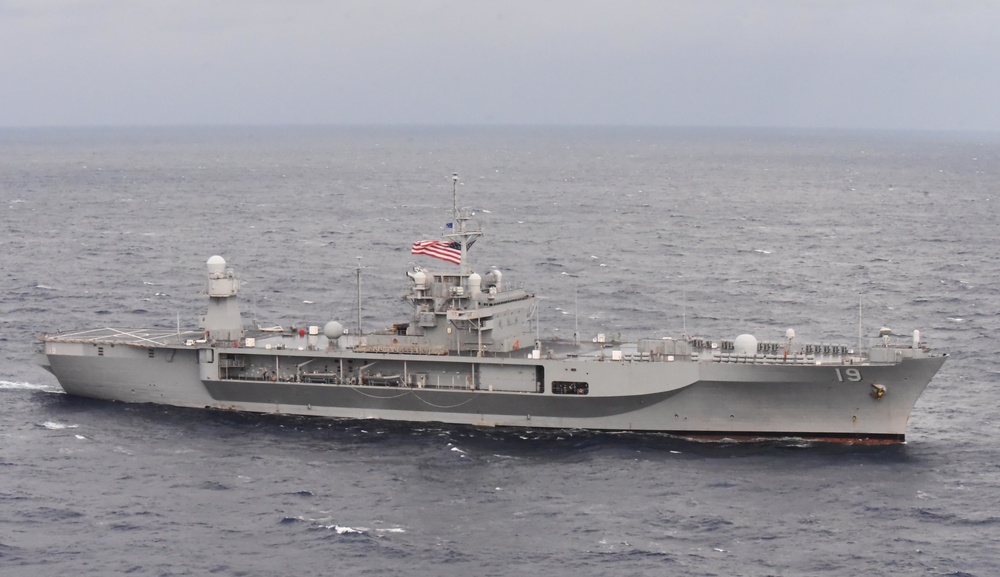 USS Blue Ridge (LCC 19) Sails Philippine Sea