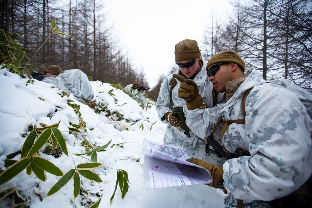 Marines Use DAGR on Patrol Northern Viper 2020