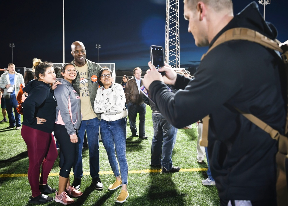 Denver Broncos Cheerleaders and Alumni Visit NAVSTA Rota