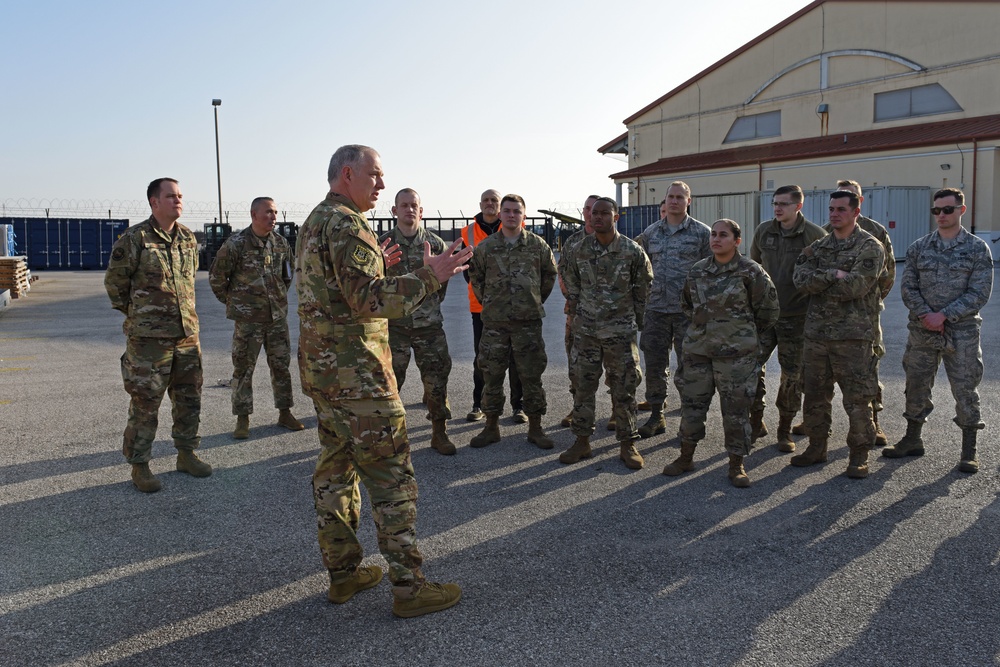 USAF Expeditionary Center leadership visits 724th AMS