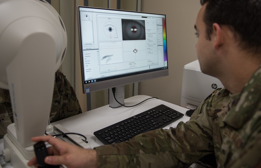 Eyes on it: optometry clinic ensures mission readiness