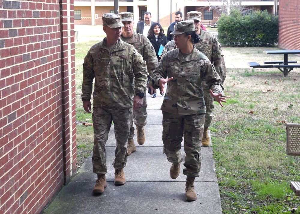 Maj. Gen. Franks Visits Ft. Eustis