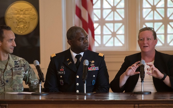 West Point's CMO center trains cadets to bridge civil-military divide