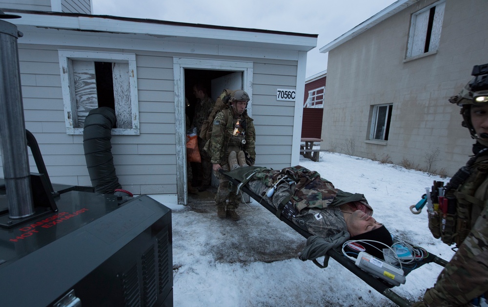 DAGRE, Combat medics participate in EW 20-1 Mass Casualty scenario