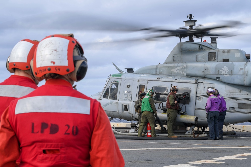 USS Green Bay (LPD 20) Flight Operations