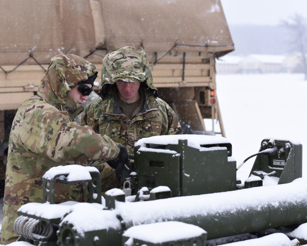 Cold winter climate creates training opportunities during joint exercise