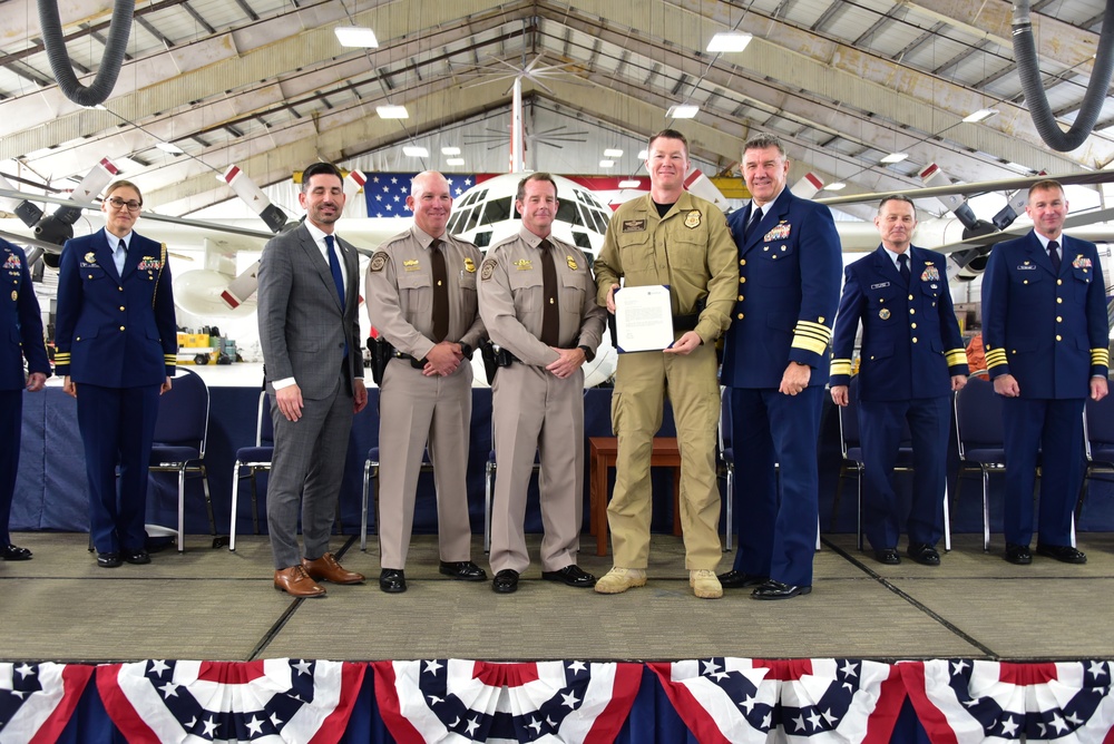 Coast Guard commandant, Acting DHS Secretary present awards to Hurricane Dorian first responders