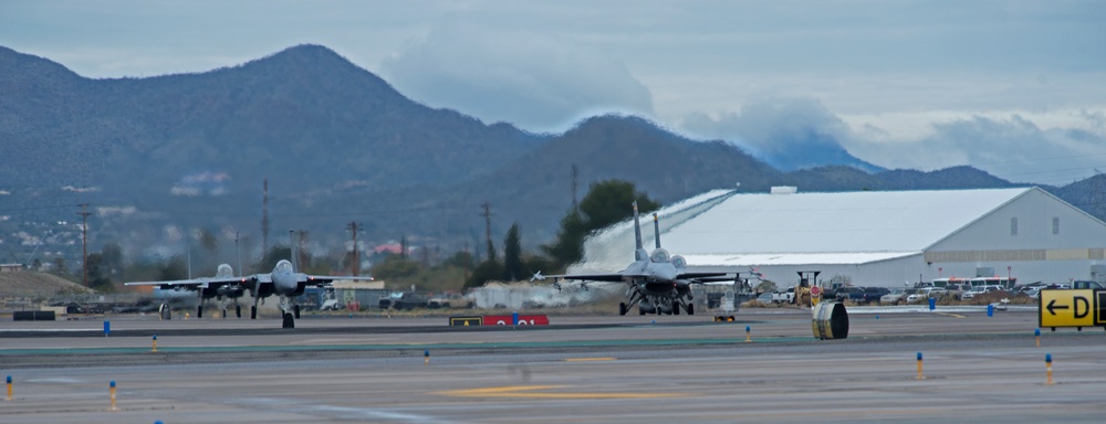 173rd Fighter Wing travels to Tucson to support aspiring F-16 pilot training