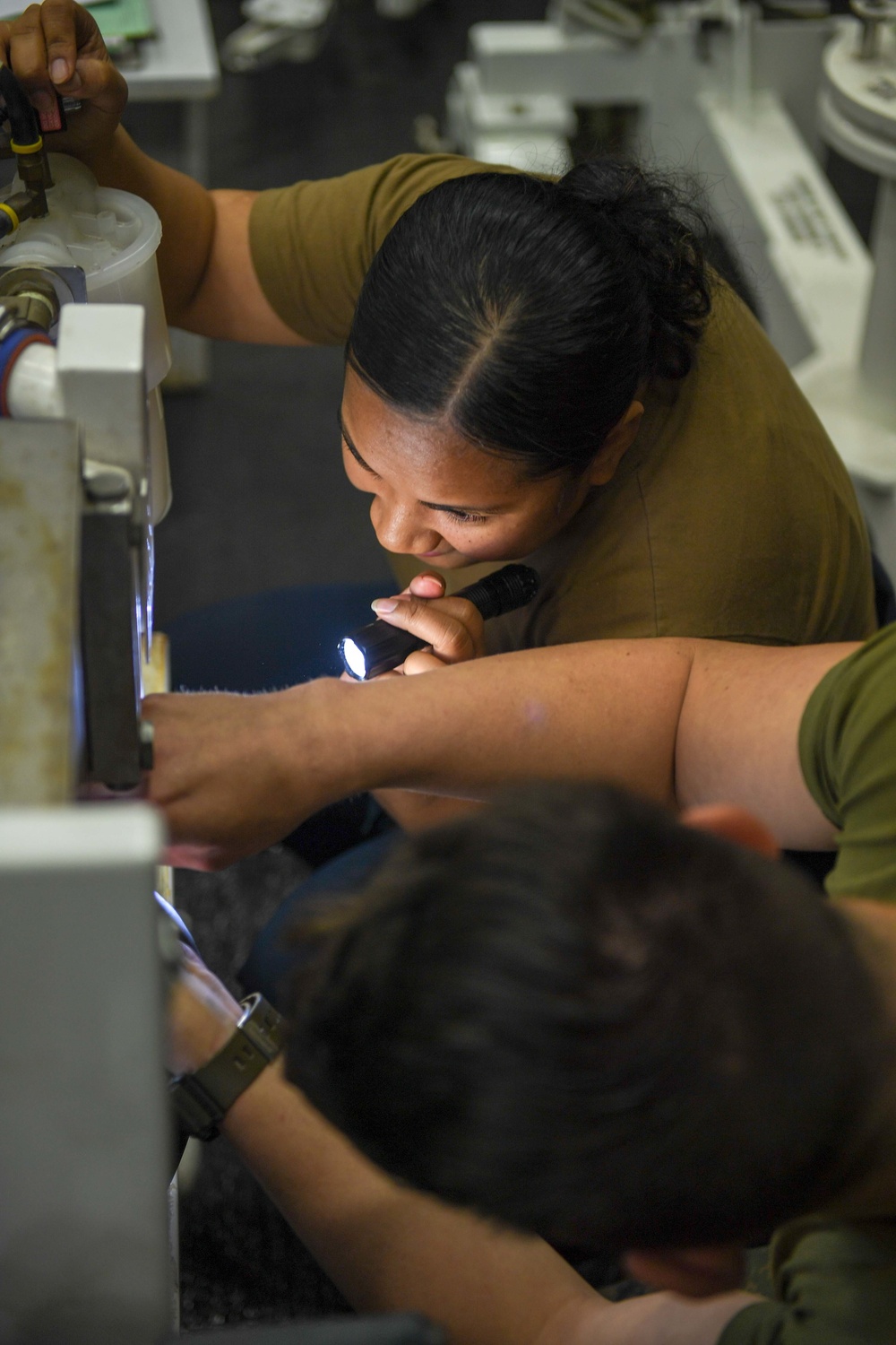 USS Green Bay (LPD 20) Corrision Control Cart Repair
