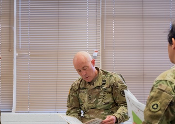 Chief of Army Reserve visits Fort Bliss Mobilization Brigade