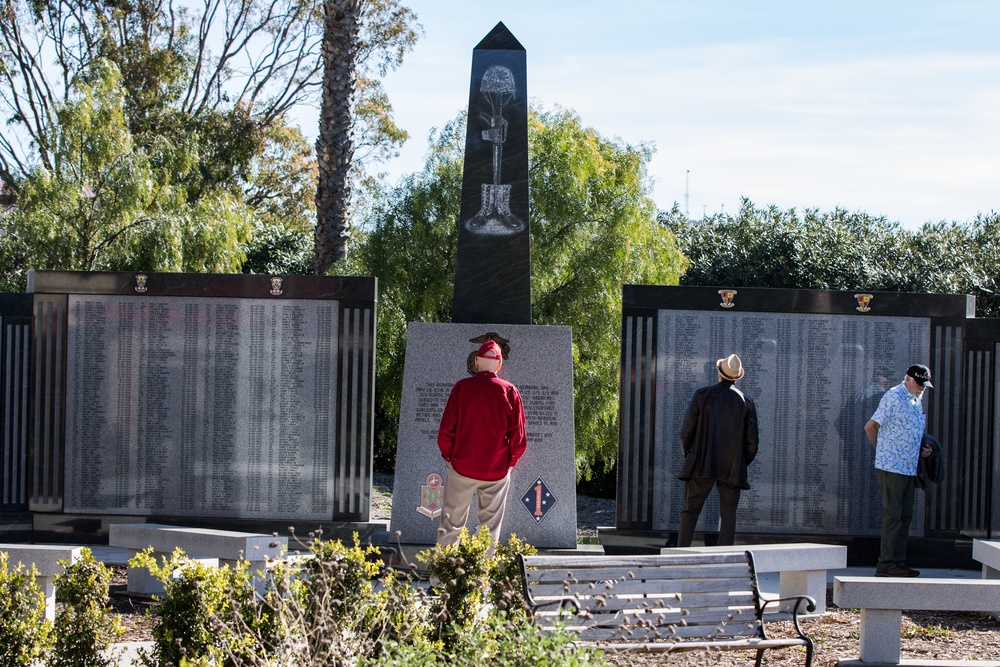 Marines and veterans visit 5th Marine Regiment's Memorial Garden