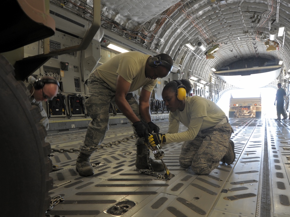 Joint Emergency Response Exercise Showcases Capabilities of Air Force Reserve, 315th Contingency Response Flight