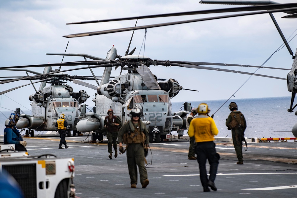 USS America, 31st MEU Conduct Flight Operations