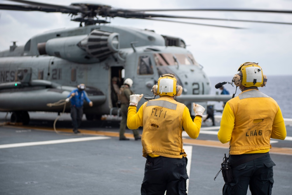 USS America, 31st MEU Conduct Flight Operations