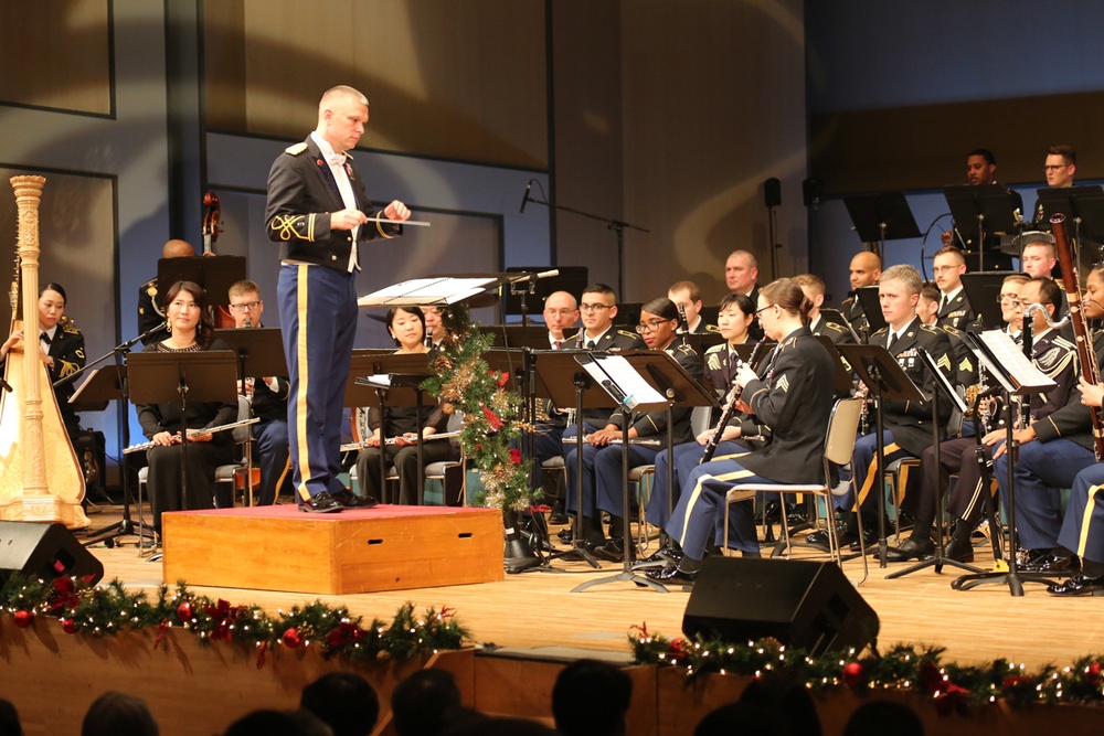 Annual holiday concert featuring USARJ Band cements bilateral relationship with Zama City