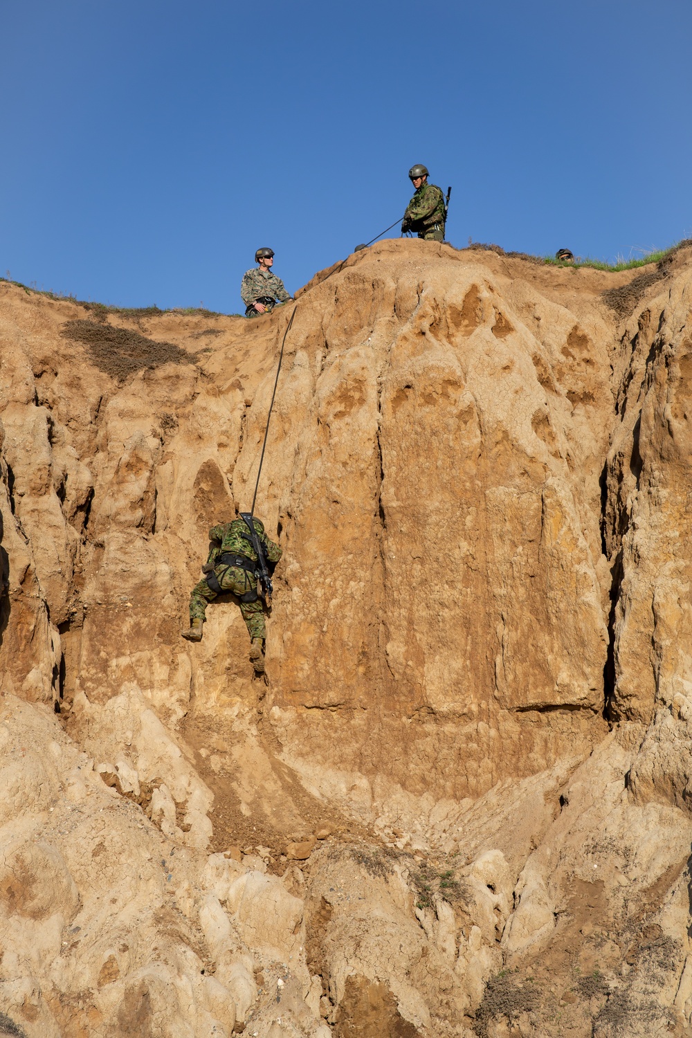 Iron Fist 2020: US Marines and JGSDF Assault Climbers Training