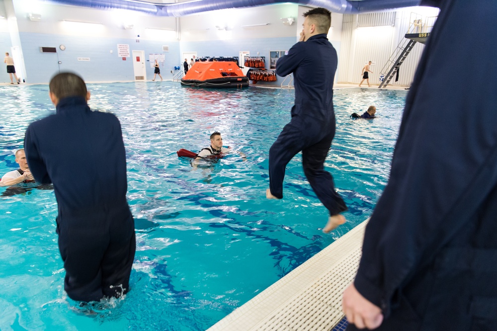 200130-N-TE695-0012 NEWPORT, R.I. (Jan. 30, 2020) -- Navy Officer Development School take the third-class swimmer test