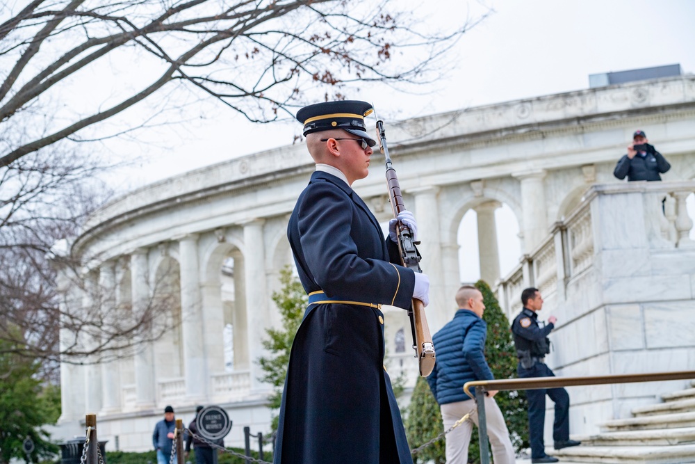 Italian Minister of Defense Lorenzo Guerini Participates in a Public Wreath-Laying Ceremony at the Tomb of the Unknown Soldier