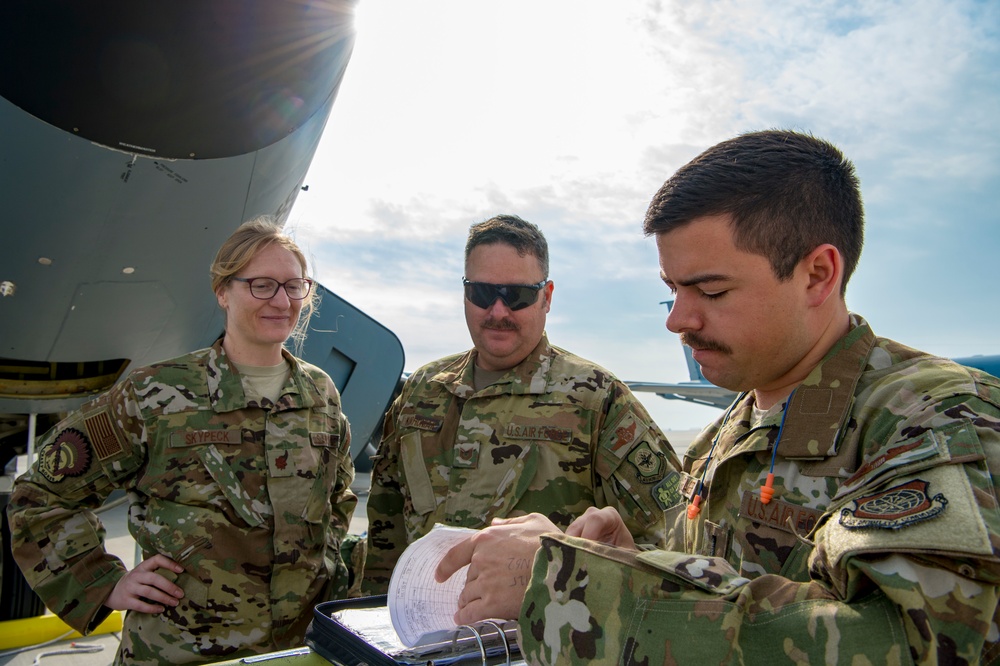 28th Expeditionary Air Refueling Squadron prepares for an aerial refueling mission