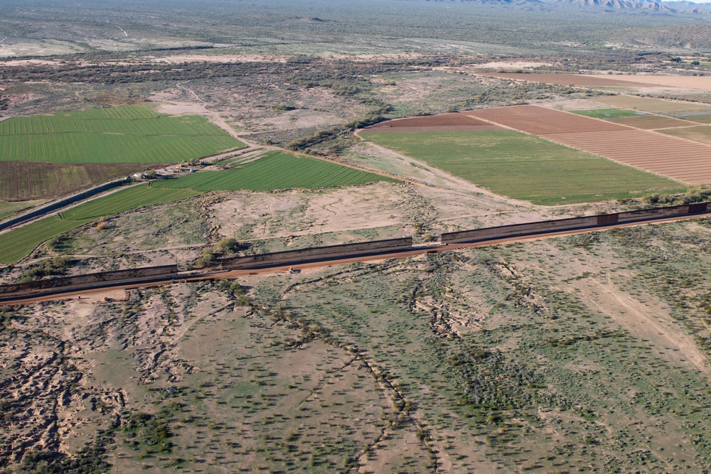 Border Barrier Construction: Tucson 2