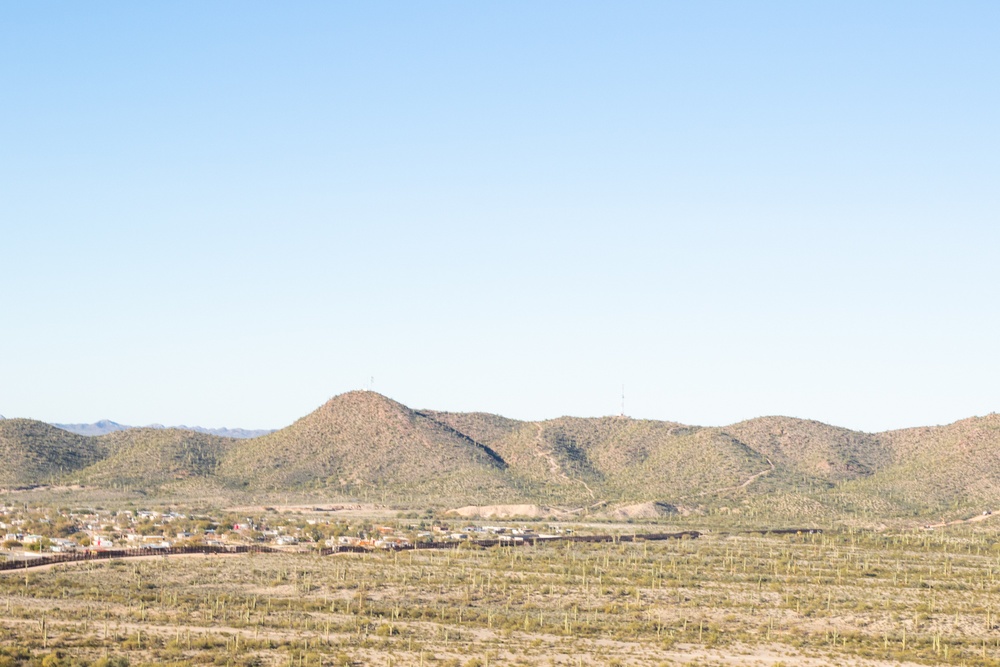 Border Barrier Construction: Tucson 2