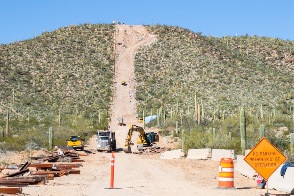 Border Barrier Construction: Tucson 2