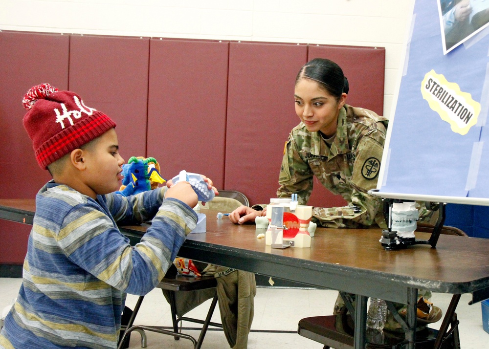 Fort Bliss’ Milam Elementary hosts career fair