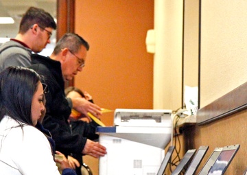 Fort Bliss ACS hosts hiring fair for military spouses, transitioning service members