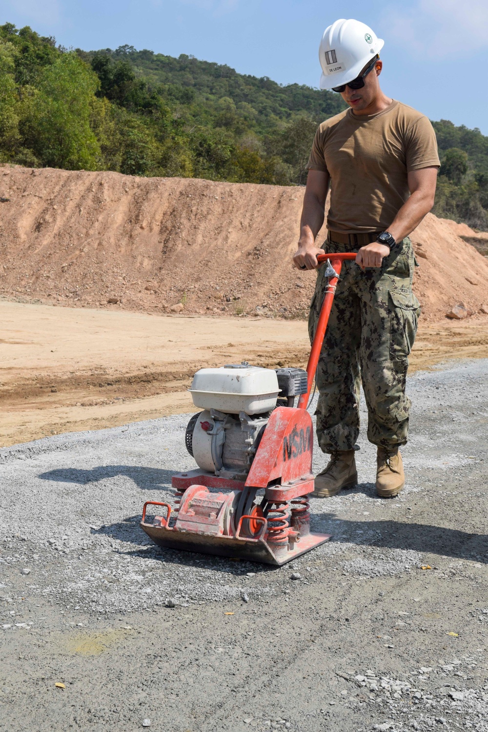 U.S. Navy Seabees with NMCB-5’s Detail Thailand work on a joint project with Marines from 9th Engineer Support Battalion and Royal Thai Marine Corps Engineers