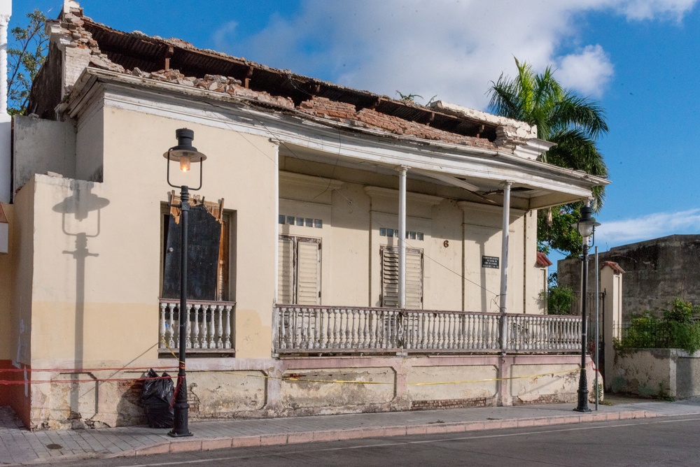 Quake Damage in Ponce PR