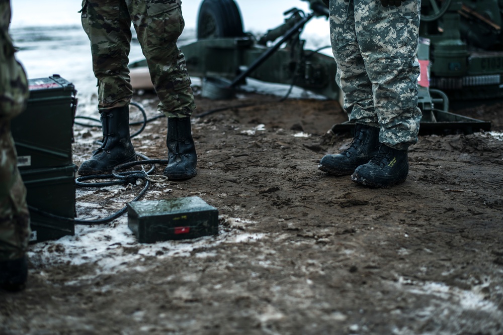 Wisconsin Field Artillery Regiment conducts winter training during Northern Strike 20-2