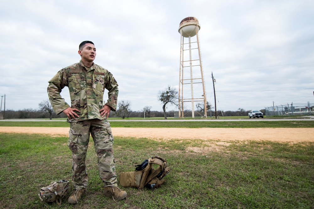 AETC selects world-wide Defender Challenge team