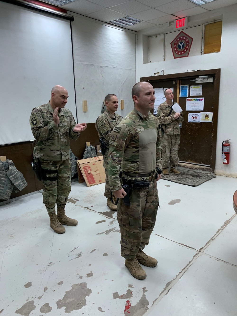 Deployed Illinois Soldiers awarded the Commander’s Coin of Excellence