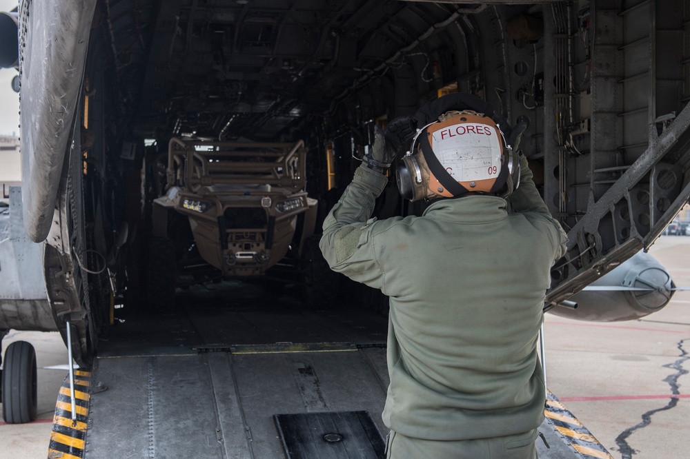 Special Tactics Airmen conduct close air support during EW 20-1