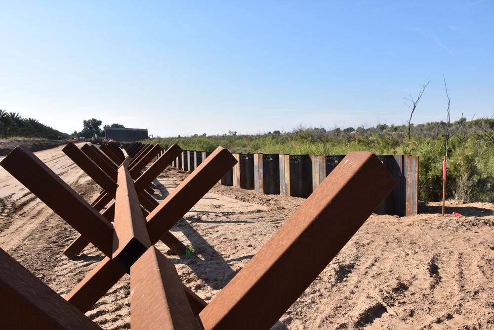 Border Barrier Construction, Yuma 1, Arizona