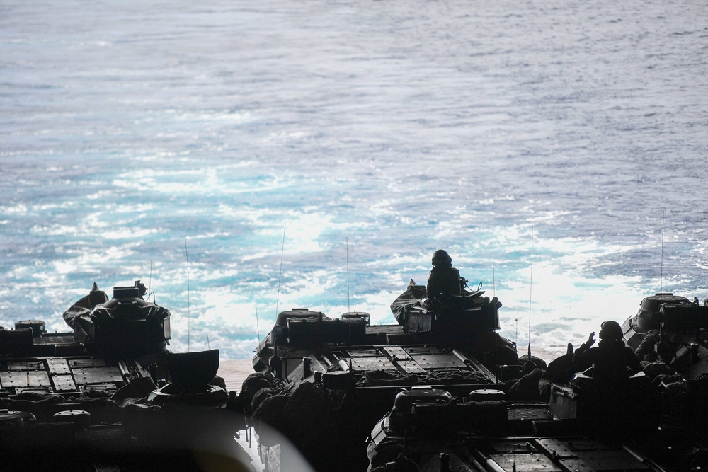 USS Green Bay (LPD 20) AAV Launch