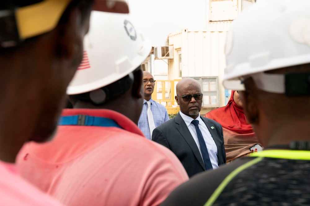 Djibouti Minister of Labor visits Camp Lemonnier