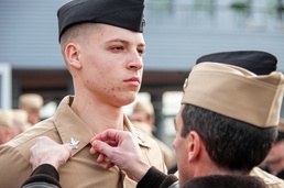 Naval Museum hosts re-enlistment ceremony for PCU John F. Kennedy